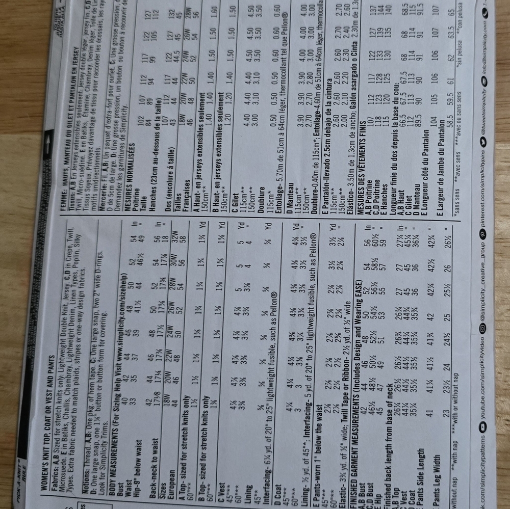 Simplicity pattern #8303 - Picture 2 of 2
